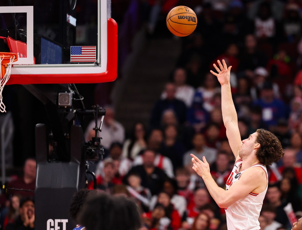 Chicago Bulls guard Josh Giddey buys River North home for $4.45M - Chicago Tribune